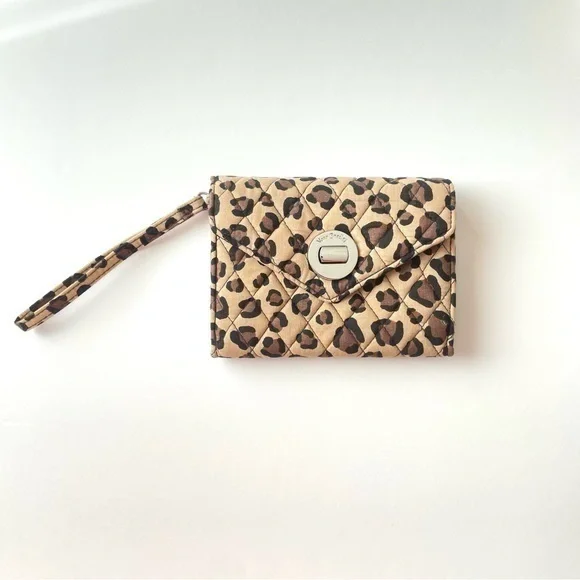 Vera Bradley Your Turn Smartphone Wristlet Leopard - Picture 1 of 5